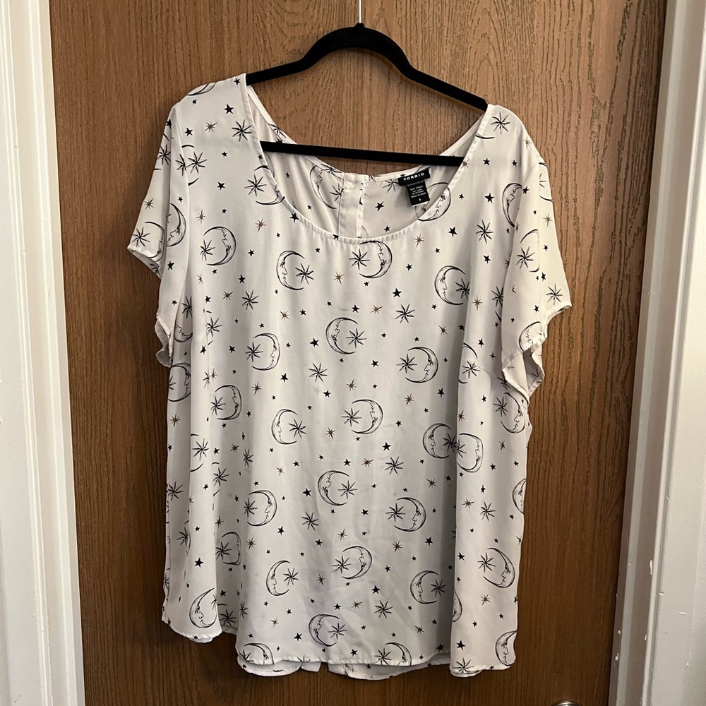 Torrid Moon and Stars Celestial Blouse